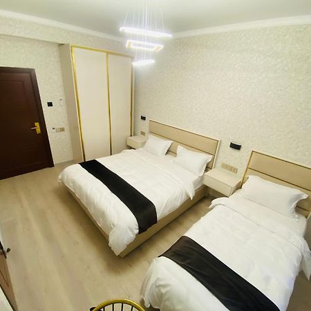Baland Hotel ดูแชนเบอ ภายนอก รูปภาพ