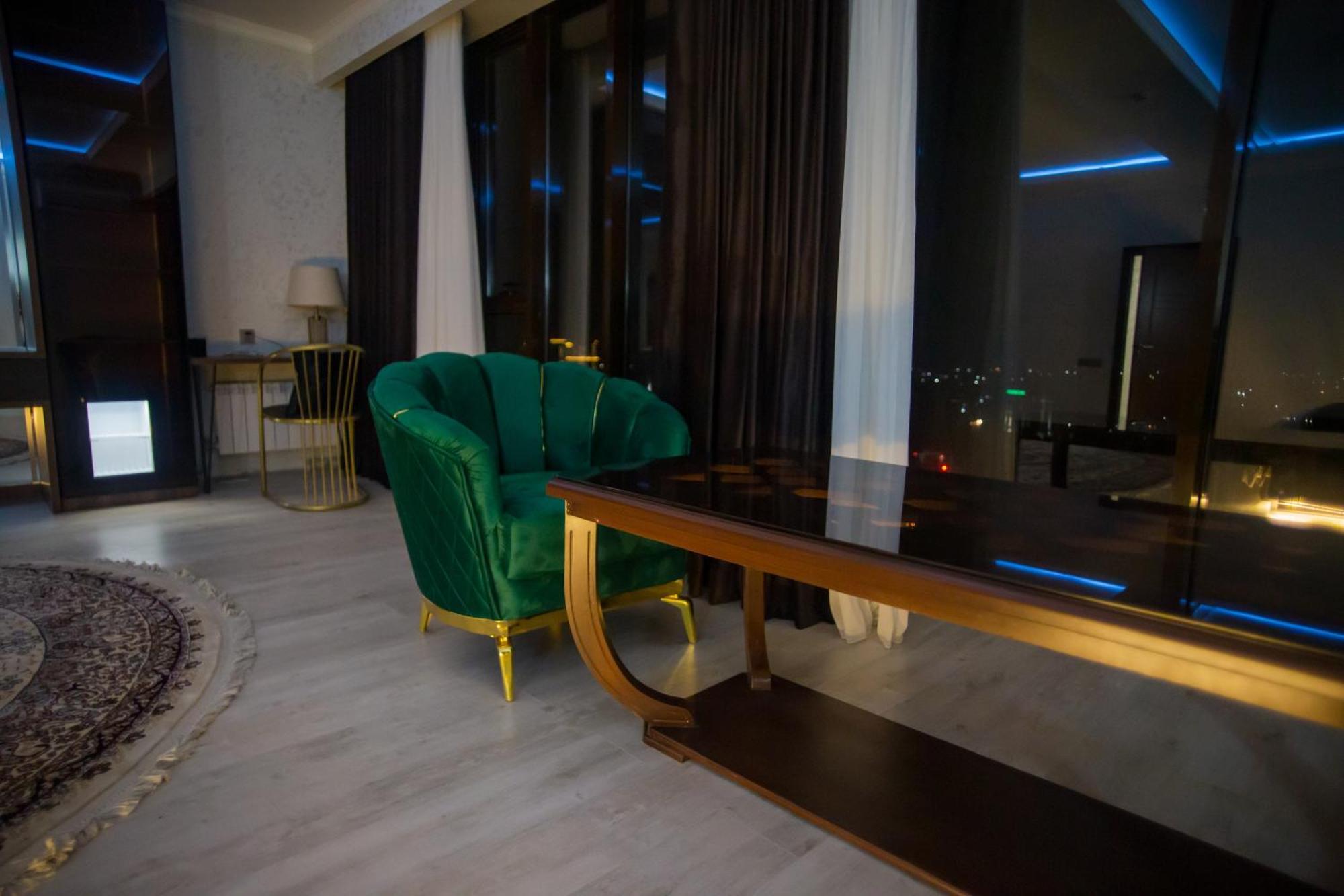 Baland Hotel ดูแชนเบอ ภายนอก รูปภาพ