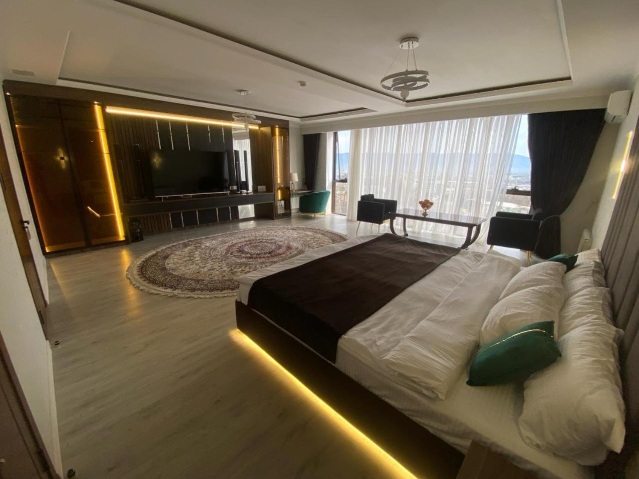 Baland Hotel ดูแชนเบอ ภายนอก รูปภาพ