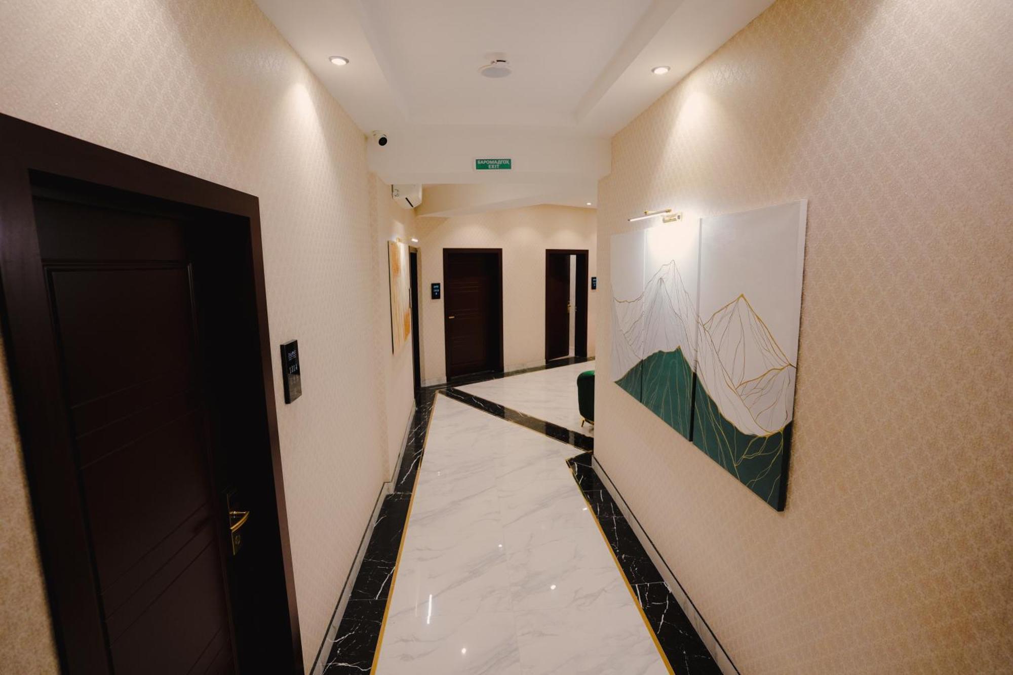 Baland Hotel ดูแชนเบอ ภายนอก รูปภาพ