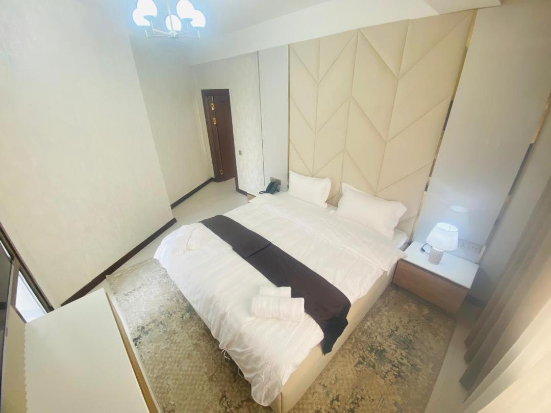 Baland Hotel ดูแชนเบอ ภายนอก รูปภาพ